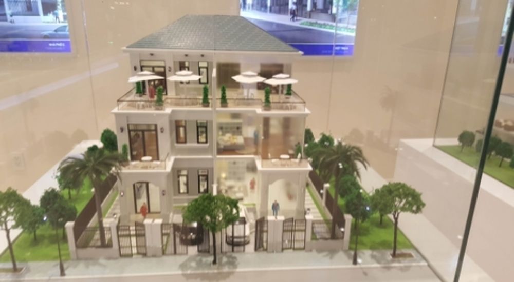 Bàn gian sản phẩm hoàn chỉnh cho khách hàng